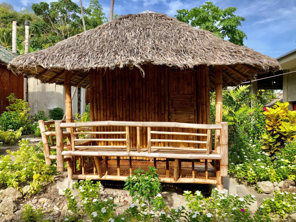 Sharky Hostel Oslob Ngoại thất bức ảnh
