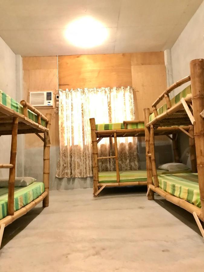 Sharky Hostel Oslob Ngoại thất bức ảnh