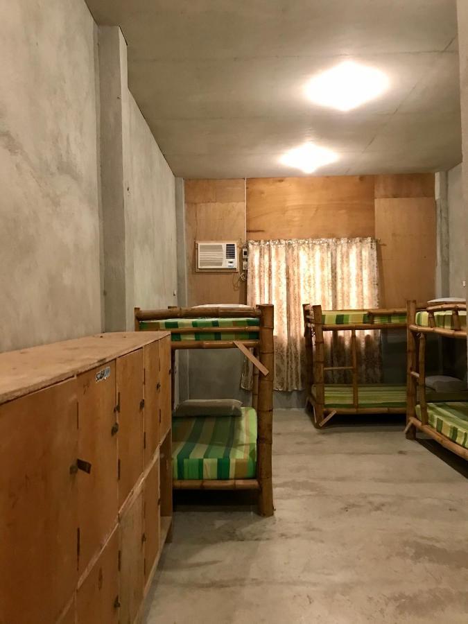 Sharky Hostel Oslob Ngoại thất bức ảnh