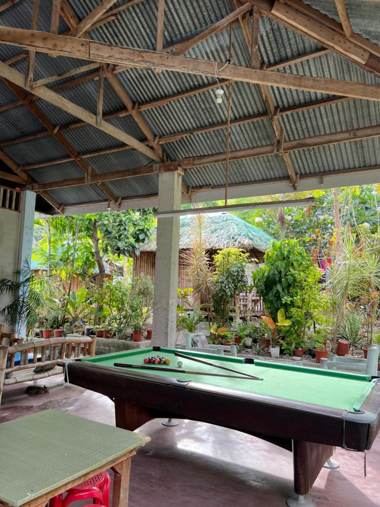 Sharky Hostel Oslob Ngoại thất bức ảnh